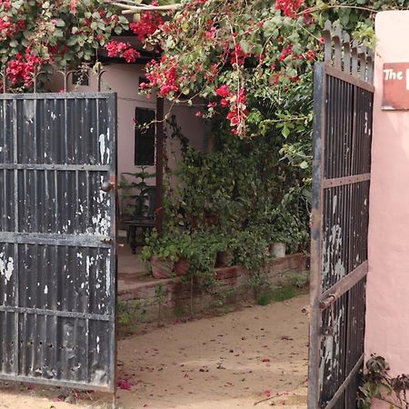 Hotel The Pushkar Flower Exterior photo