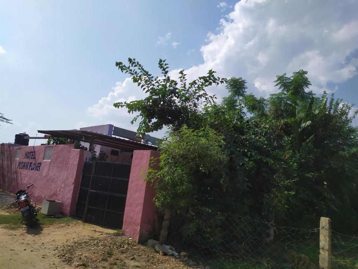 Hotel The Pushkar Flower Exterior photo