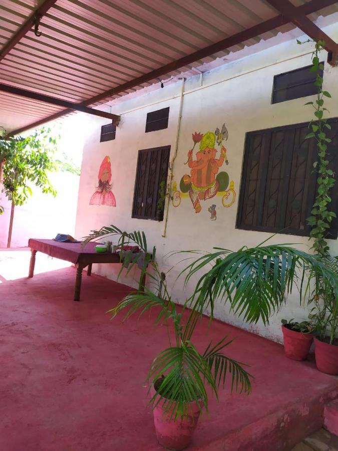 Hotel The Pushkar Flower Exterior photo